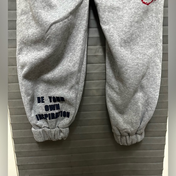 New with Tags New Look Brand Women plus size Logo jogger sweatpants grey - Picture 8 of 9